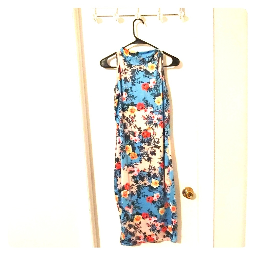 Chinese like flowered Dress